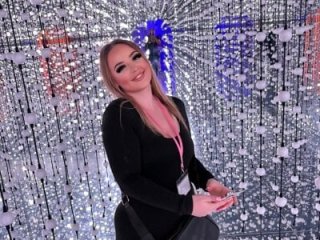 SexySashaxox live webcam thumbnail