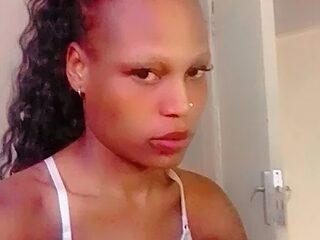 SexySlimMelanin7 live webcam thumbnail