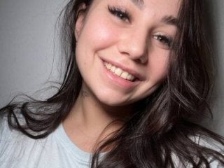 SexyWitch_666 live webcam thumbnail