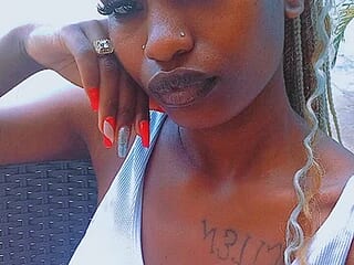 Sexycutie18 live webcam thumbnail
