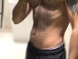 Sexyhairy2 live webcam thumbnail