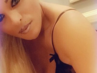 Sexytranswoman77 live webcam thumbnail