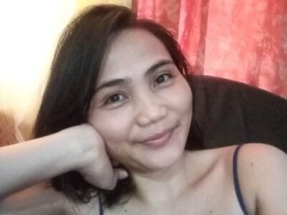 Sexytummy26 live webcam thumbnail