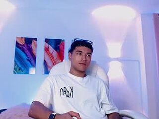 seanstonee live webcam thumbnail