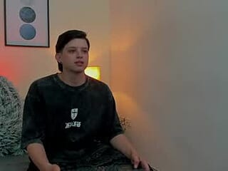 sebas_tamayoo live webcam thumbnail