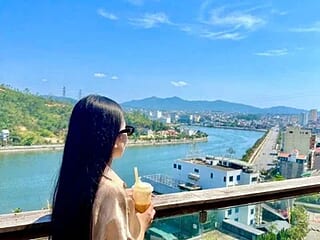seduza-hyun18 live webcam thumbnail