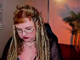selena_bolman live webcam thumbnail