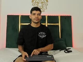 sergioblakee live webcam thumbnail