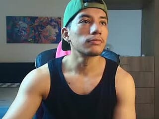 sergioruiz_199 live webcam thumbnail