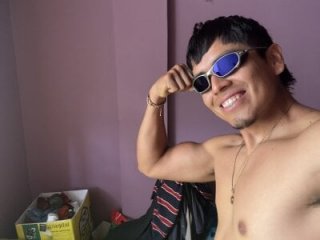 serranoandre live webcam thumbnail