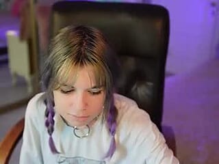 sevi_qq live webcam thumbnail