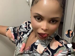 sexflameswolf live webcam thumbnail