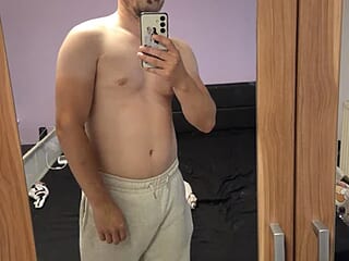 sexyFlo69 live webcam thumbnail