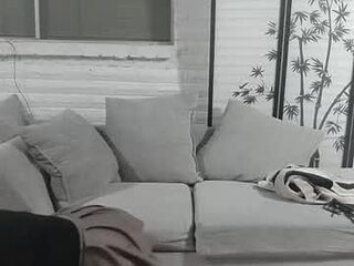 sexy_azz420 live webcam thumbnail