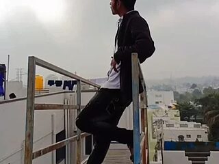 sexy_satheesh live webcam thumbnail