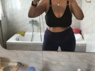 sexy_tettona live webcam thumbnail