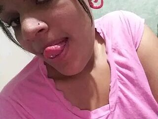 sexygirlbrown01 live webcam thumbnail