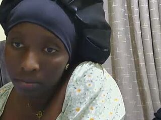 sexyhun084 live webcam thumbnail
