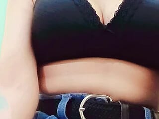 Shaina01 live webcam thumbnail