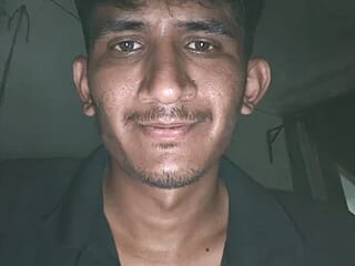 Shaktihwhwh live webcam thumbnail