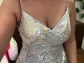 Shanaya-Hotty live webcam thumbnail