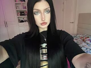 ShuJarecke live webcam thumbnail