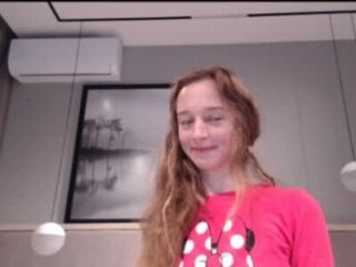 ShySchoolGirl live webcam thumbnail
