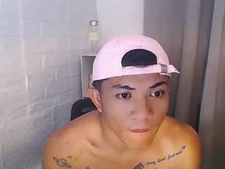 shake_raytow34 live webcam thumbnail