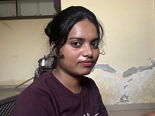 shallykaur live webcam thumbnail