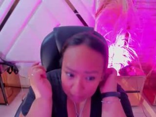 shara_oz live webcam thumbnail