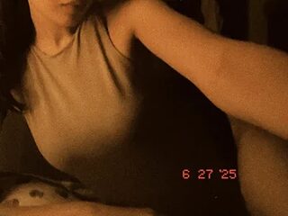 sharmeeli_sima live webcam thumbnail