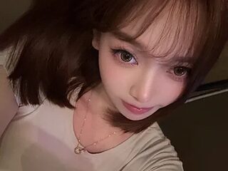 sherry_ss02 live webcam thumbnail