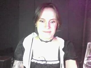 shy_miracle live webcam thumbnail