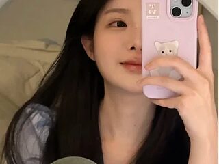 SInger-DouDou live webcam thumbnail