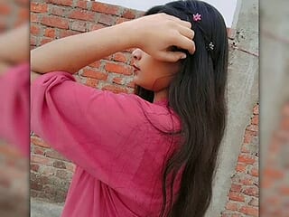 Simran_143 live webcam thumbnail