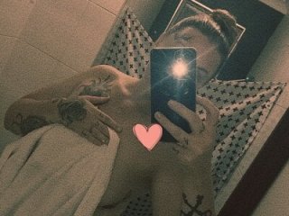 Sinful_Kait_XX live webcam thumbnail