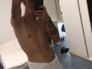 simo232323 live webcam thumbnail