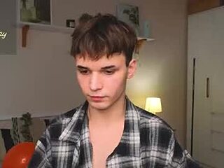 simonboy592 live webcam thumbnail