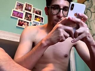 simplyboy_ live webcam thumbnail