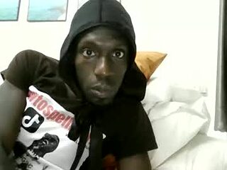 singer1nreallife live webcam thumbnail
