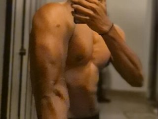 sinnerissinner live webcam thumbnail