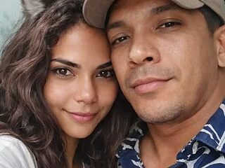 SkinnyLatinaCuckoldCouple live webcam thumbnail