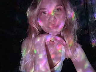 Skinny_girl_ live webcam thumbnail