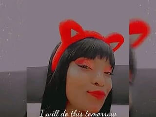 SkinnykeehXO live webcam thumbnail