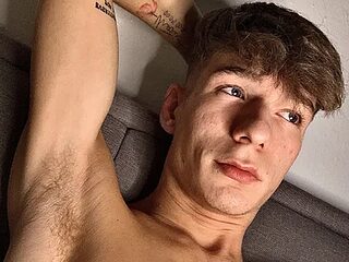 Sklave26Y live webcam thumbnail
