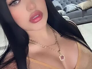 SkylarFox7 live webcam thumbnail