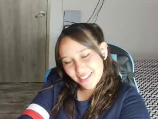 skarlet_adams live webcam thumbnail