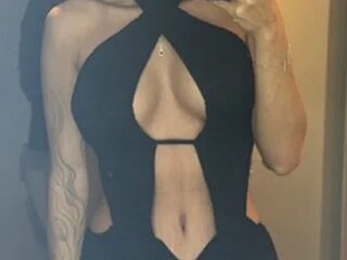 skarletthorne live webcam thumbnail