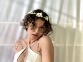 skay_sexart live webcam thumbnail