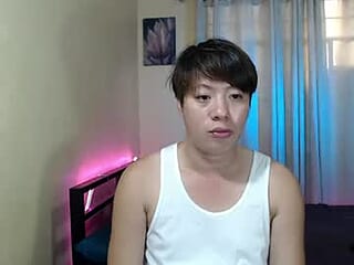skinny_white_asian live webcam thumbnail